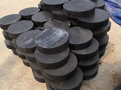 曲麻莱板式橡胶支座由若干层橡胶片与薄钢板经加压硫化